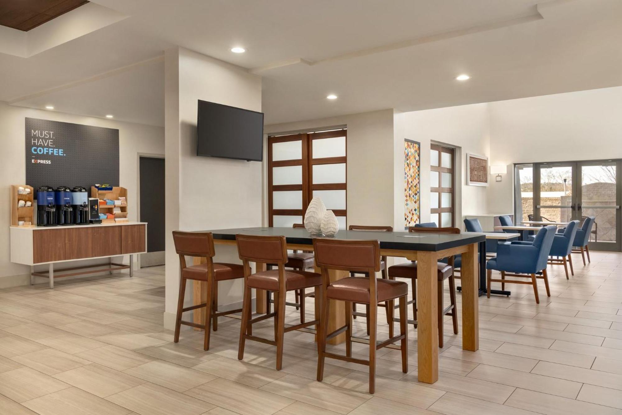 Holiday Inn Express Hotel & Suites Opelika Auburn By Ihg Kültér fotó