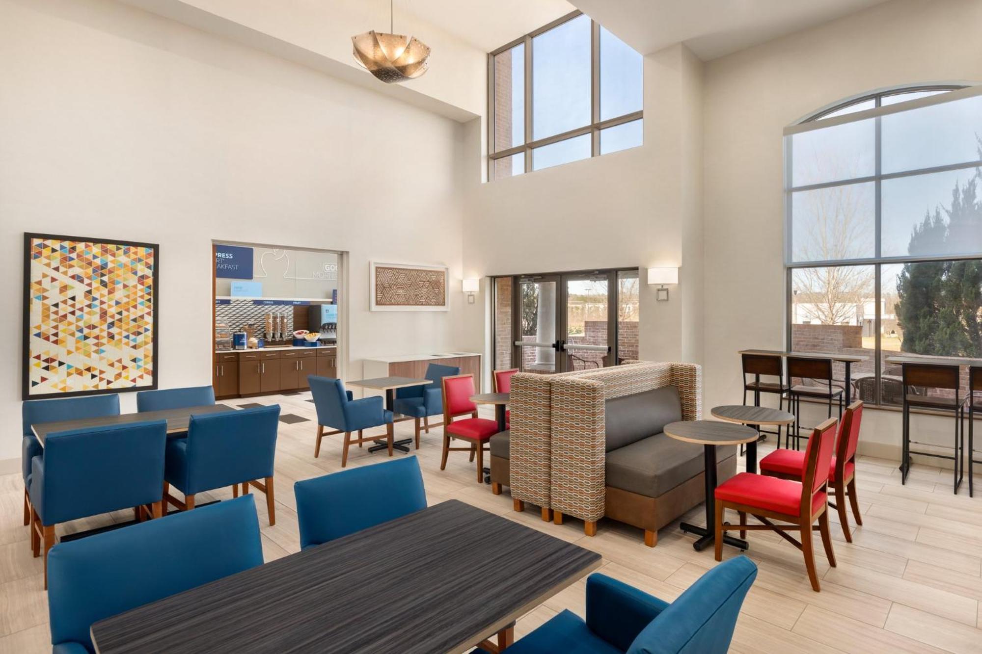 Holiday Inn Express Hotel & Suites Opelika Auburn By Ihg Kültér fotó