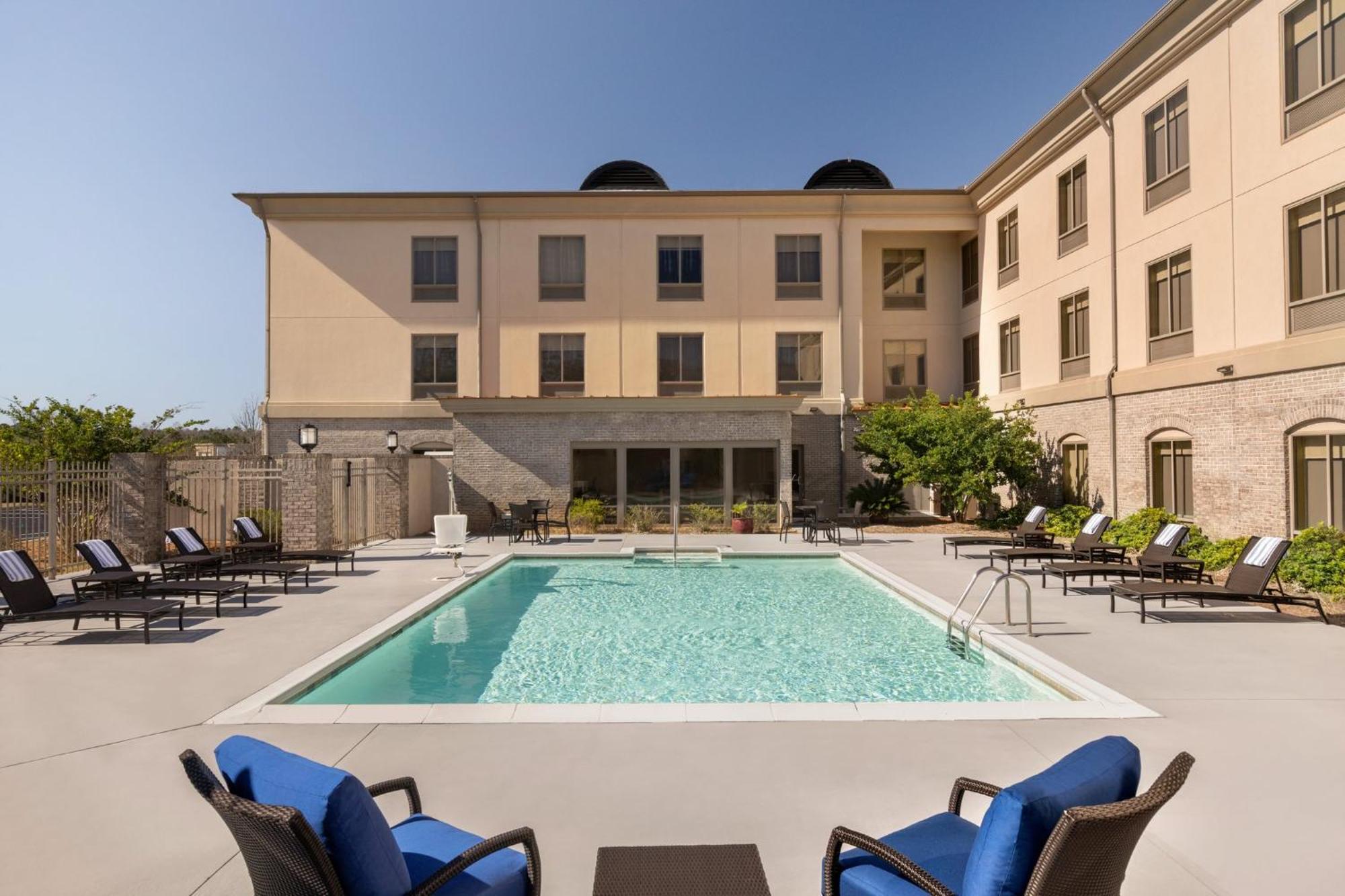 Holiday Inn Express Hotel & Suites Opelika Auburn By Ihg Kültér fotó